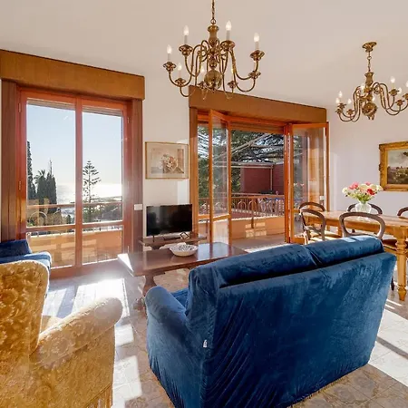 Appartement Guesthost - Portosole Attic - With Terrace And Private Parking *