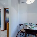 아파트 Guesthost - Portosole Attic - With Terrace And Private Parking *