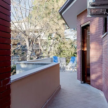 Guesthost - Portosole Attic - With Terrace And Private Parking Apartmán Sanremo