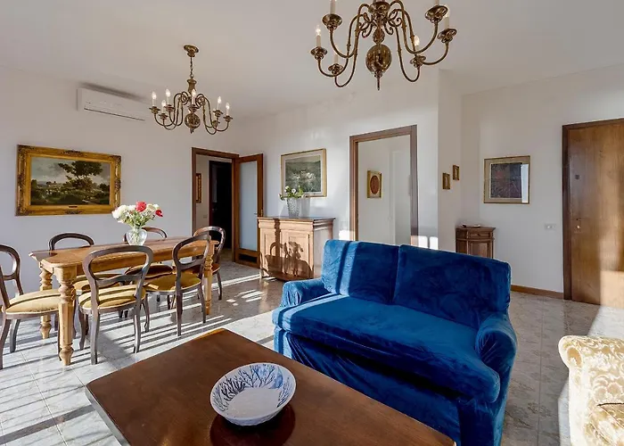 Guesthost - Portosole Attic - With Terrace And Private Parking