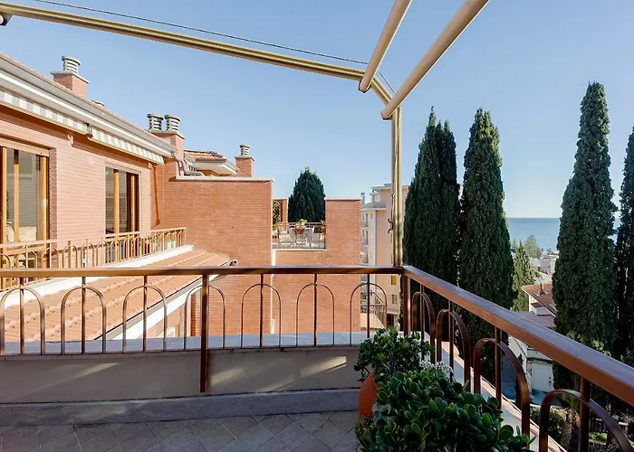Guesthost - Portosole Attic - With Terrace And Private Parking